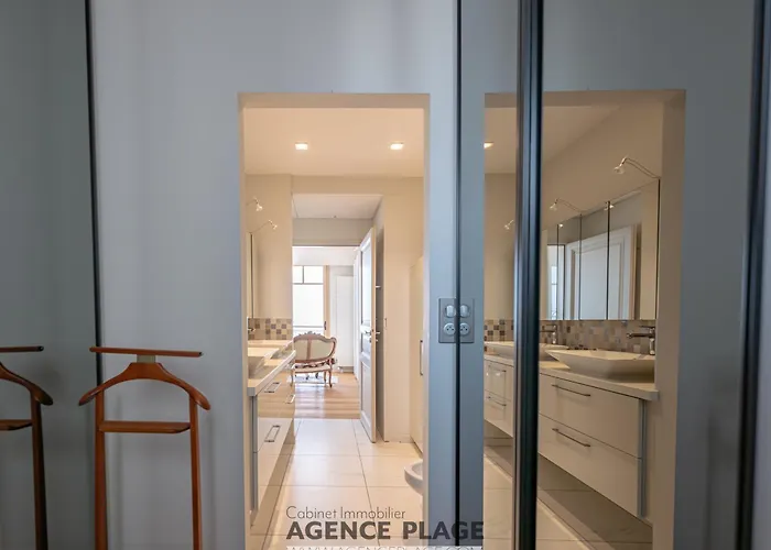 Maison Spacieuse Avec Ascenseur Et Climatisation, Proche - Fr-1-197-616 *