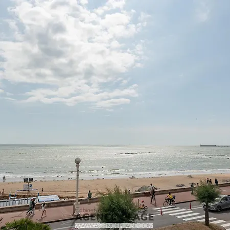 Casa de Férias Maison Spacieuse Avec Ascenseur Et Climatisation, Proche - Fr-1-197-616 Les Sables-dʼOlonne