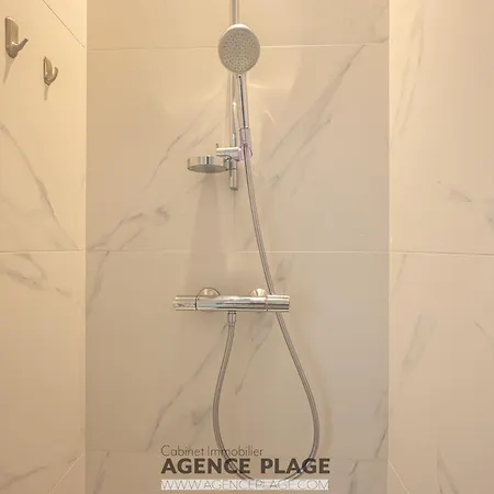 Maison Spacieuse Avec Ascenseur Et Climatisation, Proche - Fr-1-197-616 Les Sables-dʼOlonne