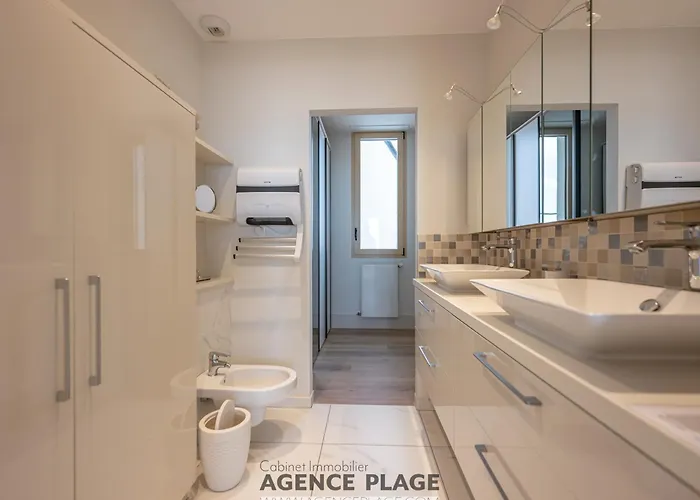 Maison Spacieuse Avec Ascenseur Et Climatisation, Proche - Fr-1-197-616 בית נופש *